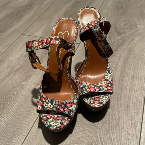Jessica Simpson Floral Platforms Size 10 - Picture 5 of 6